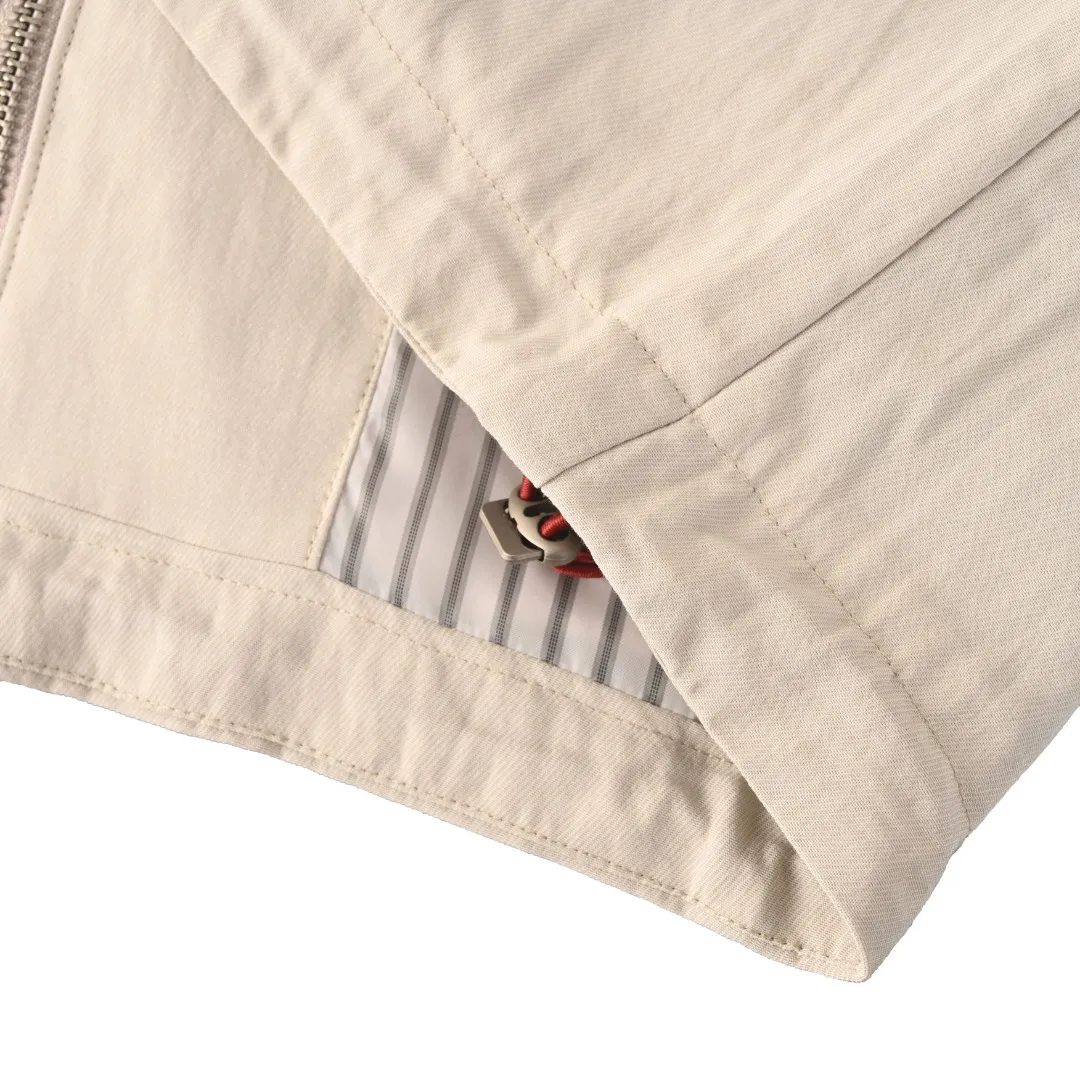 AP (Higher Version) BRUNELLO CUCINELLI BC Travelwear Series Badge Embroidered Stand Collar Jacket Men's Model Original purchased for 28300, 100% cotton fabric + nylon lining, 100% cotton outer material Breathable and comfortable, nylon lining smooth and anti-wrinkle, exquisite badge embroidery, stand-up collar windproof design, elastic cuffs hem, suitable for commuting, leisure, and travel, looks good when layered alone Size: M-XXL